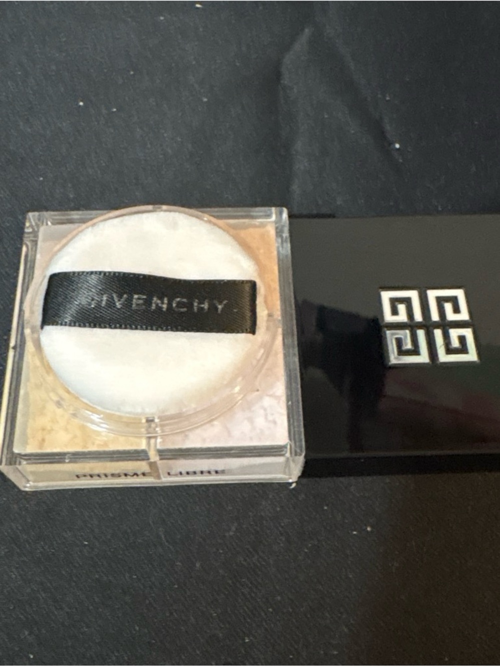 Givenchy Prisme Libre Loose Powder - Satin Blanc (White)